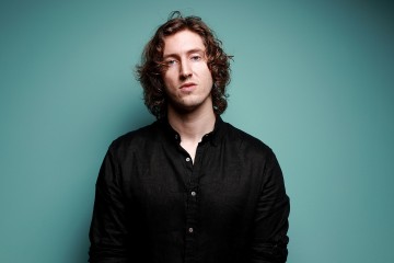 dean lewis