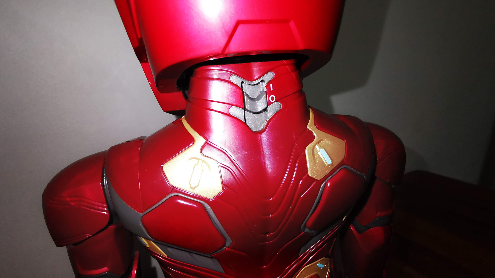 Ubtech Iron Man MK5