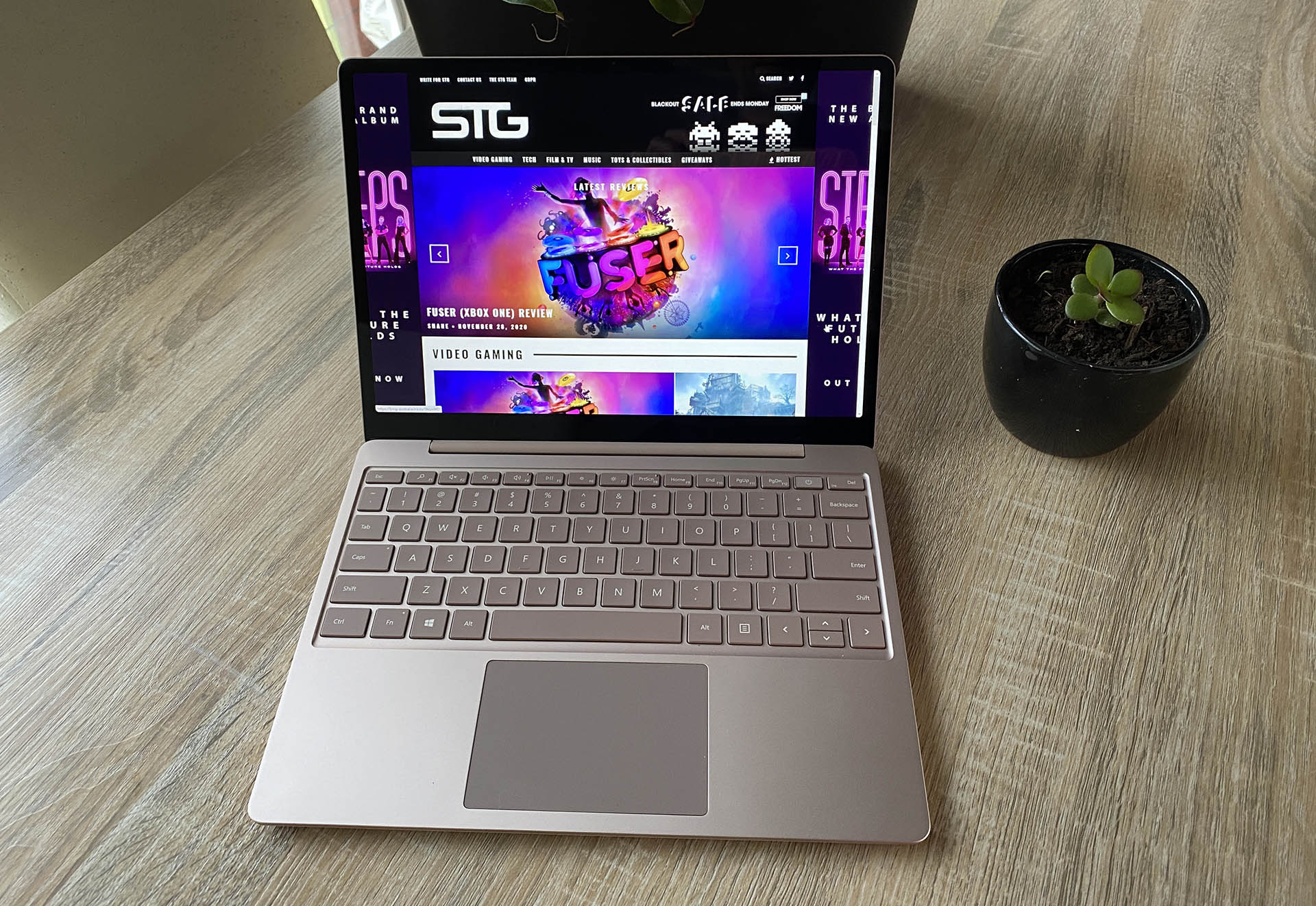 Microsoft Surface Laptop Go