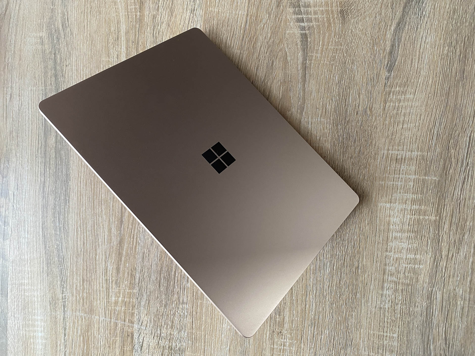 Microsoft Surface Laptop Go