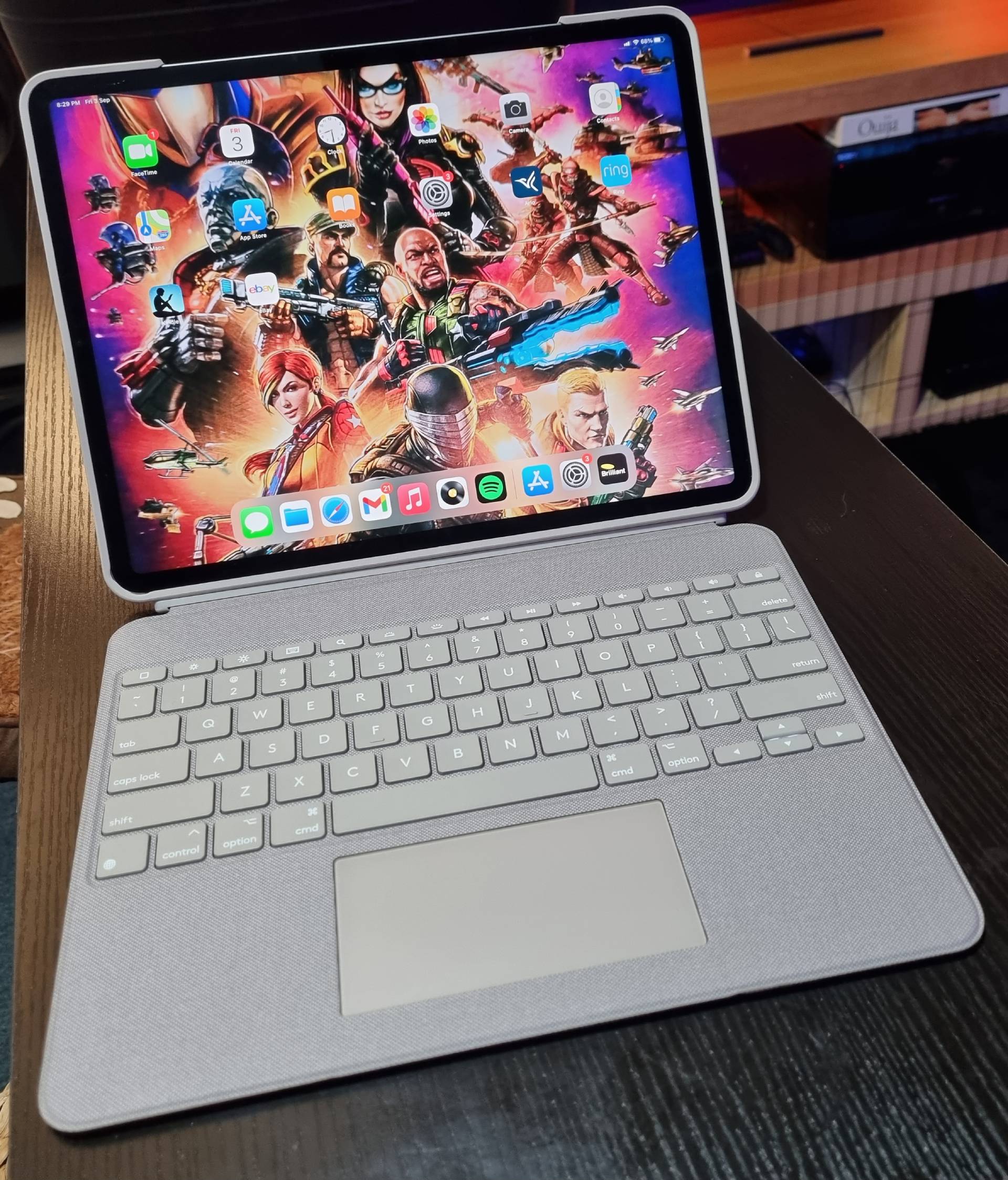 Logitech Combo Touch for Apple iPad Pro Series 5