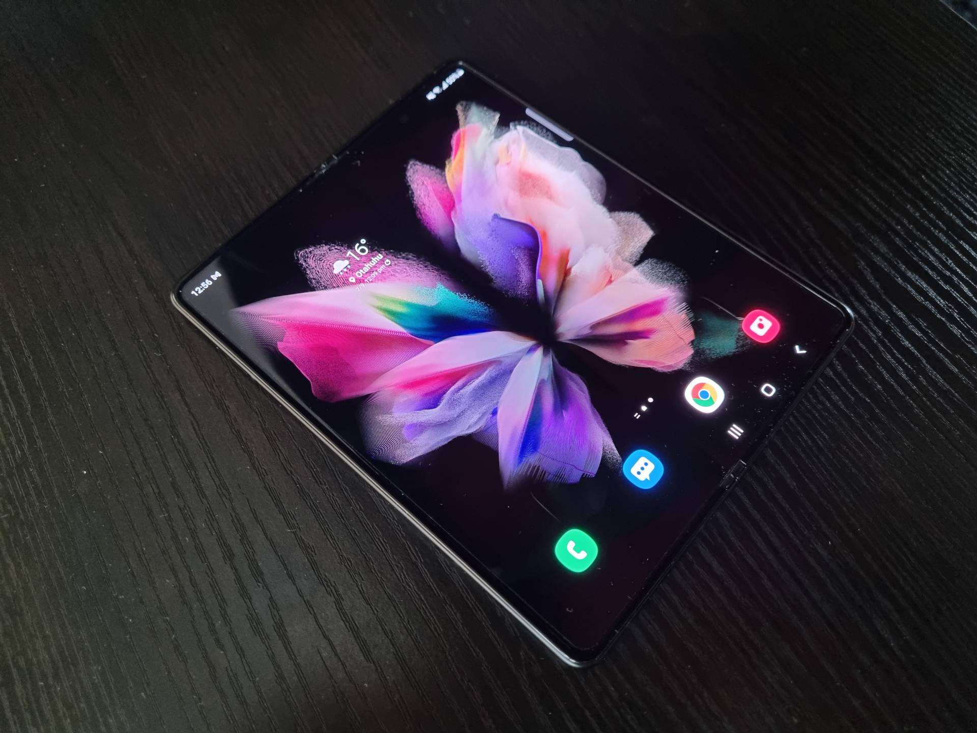 Samsung Galaxy Z Fold3