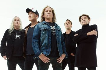 The Screaming Jets - 30 Years Anniversary Album