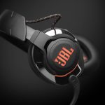 JBL Quantum 810