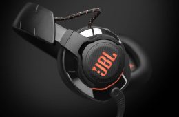 JBL Quantum 810