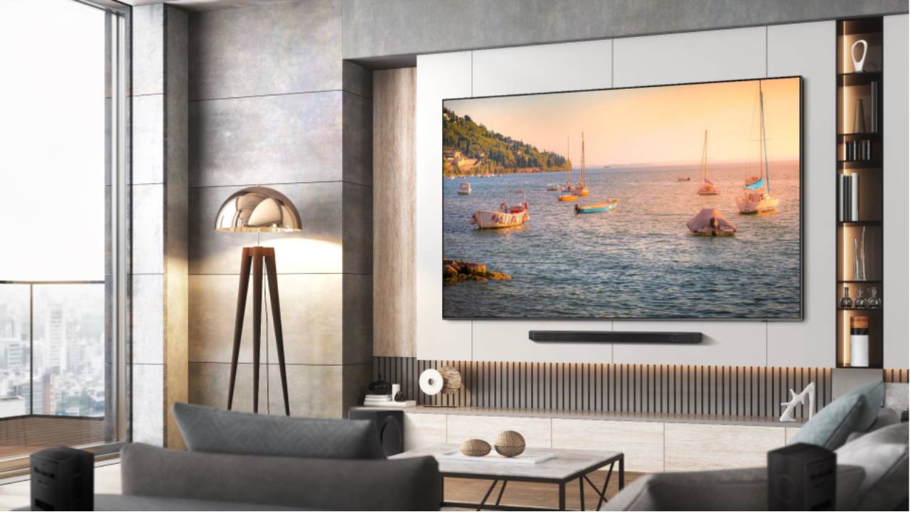 Samsung QLED 98 inch smart TV