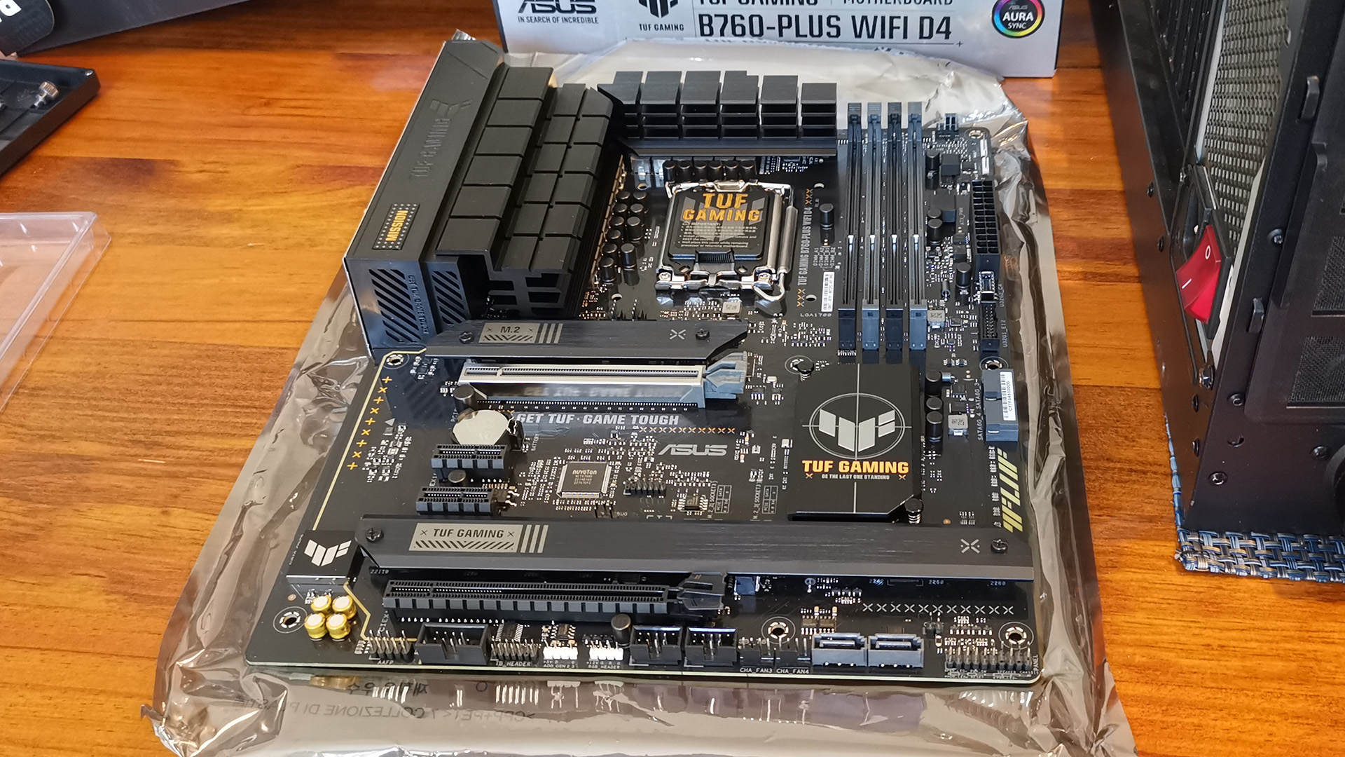 Asus TUF Gaming B760-Plus WIFI D4 Motherboard Review - STG Play