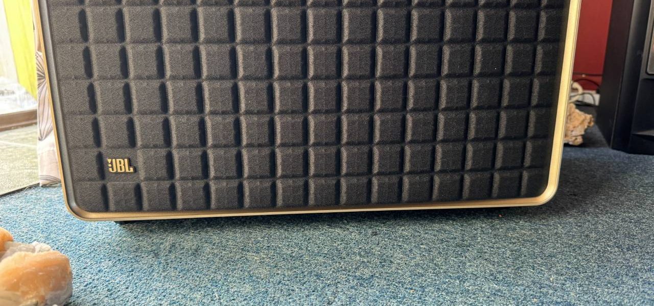 JBL Authentics 500