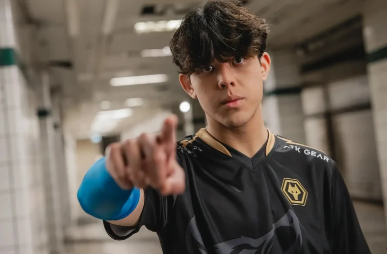 Juicy Valorant Wolves Esports